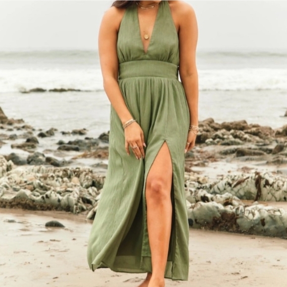 Abercrombie & Fitch Plunge Halter Maxi - Picture 1 of 5